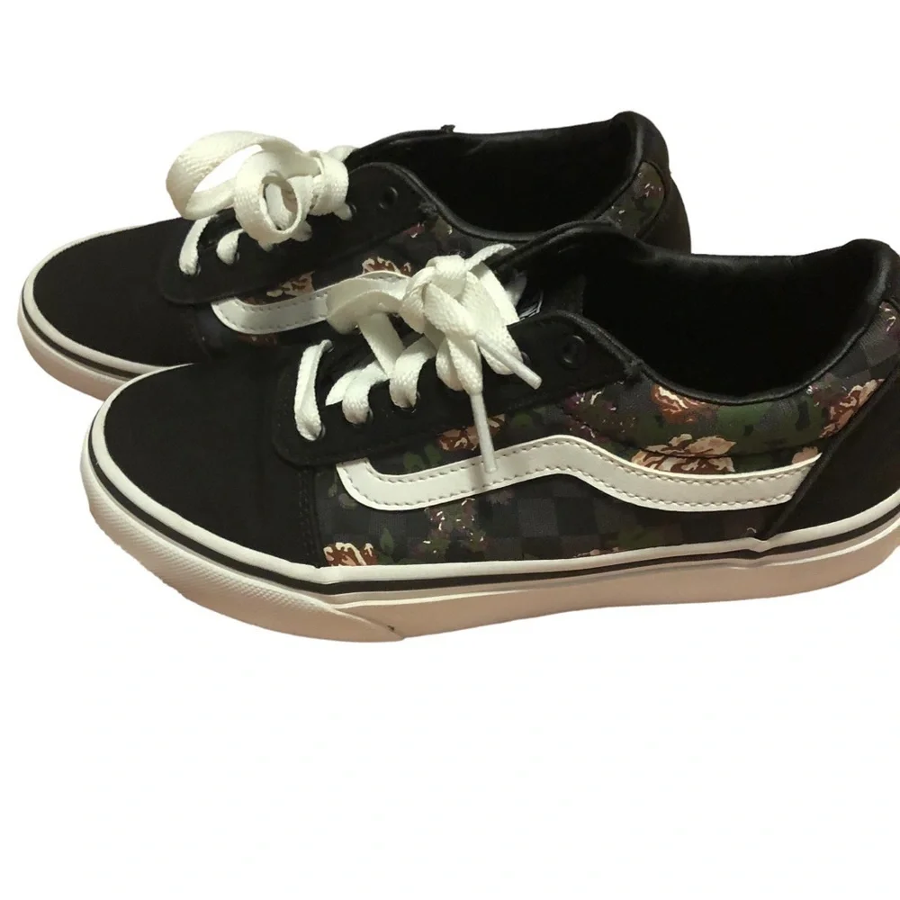 Vans Off the Wall Ward Old Skool Flowers and Checks. Size 3 Missy‎ Youth.